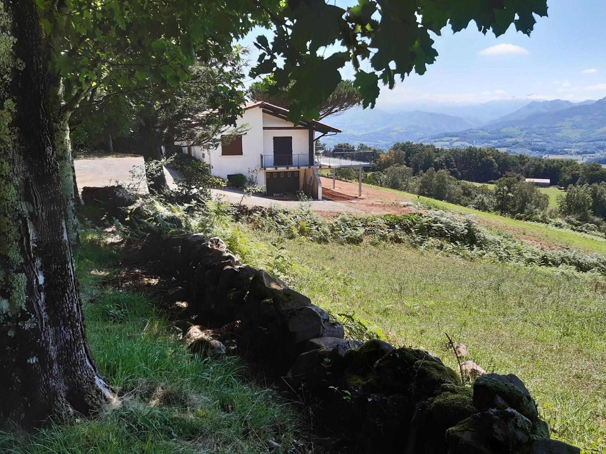 Maison Au Pays Basque, Calme Avec Vue Imprenable Sur Montagnes Irouleguy Exterior foto